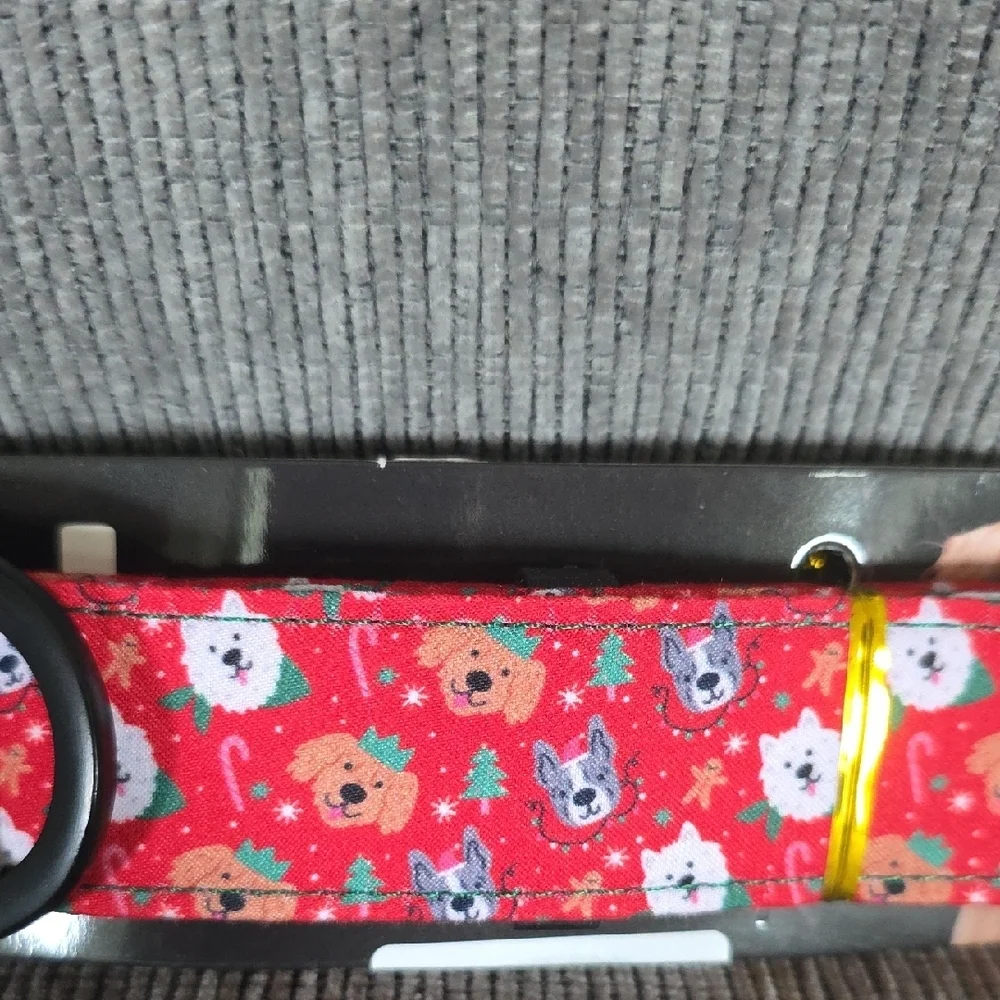 Red Christmas Dog Collar, XL, (18-28 Inches), New